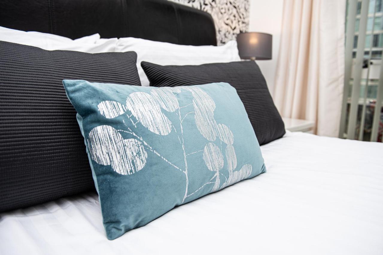 City Stay Apartments - Hub Milton Keynes Dış mekan fotoğraf